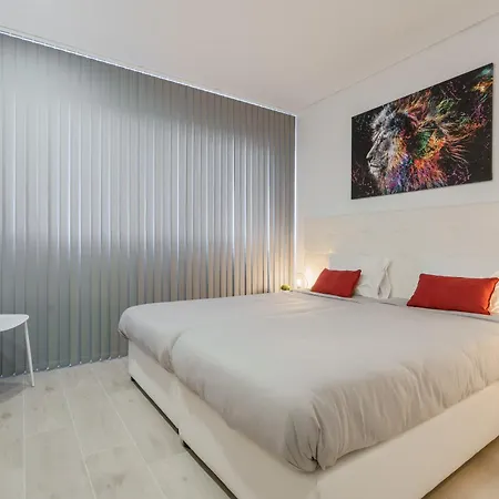 Aqua Villa, With Jacuzzi And Private Pool Сasa de vacaciones Santa Barbara (Lisbon)